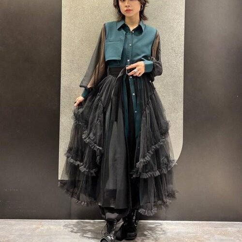 ワンピーススタイル袖のシアーが...