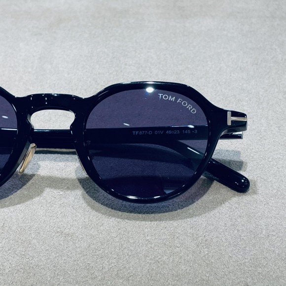 トムフォード TOM FORD TF877-D 01V サングラス - サングラス/メガネ