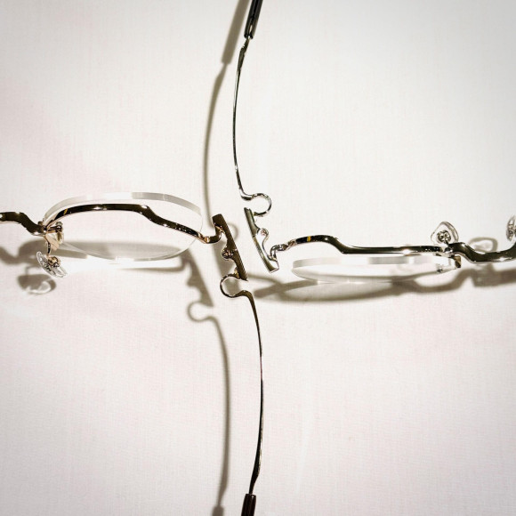 9,999（フォーナインズ）　進化を遂げるワンポイントフレーム　【O-35T】