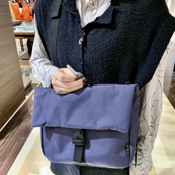 SMLのショルダーバックのご紹介！