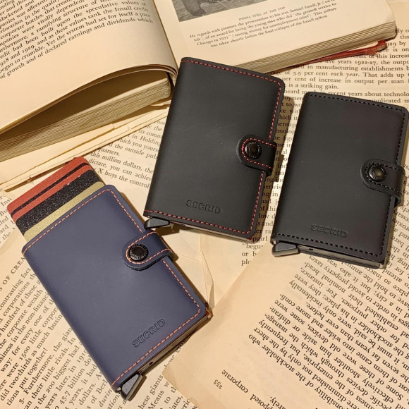 「SECRID」ミニマム時代のお財布