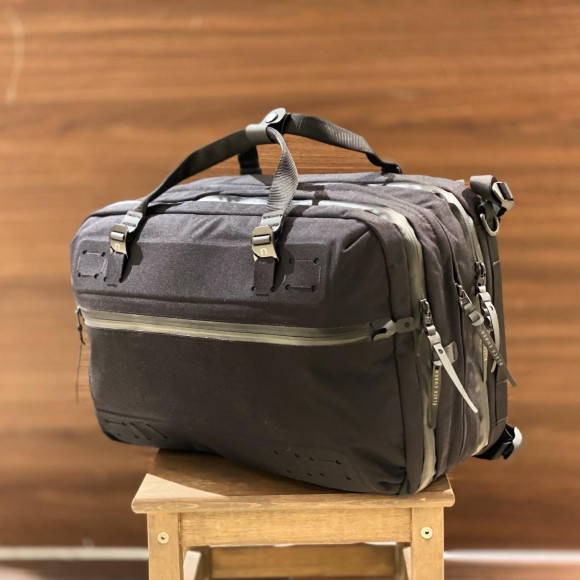 「BLACK EMBER」人気のバッグが数量限定で入荷しました！