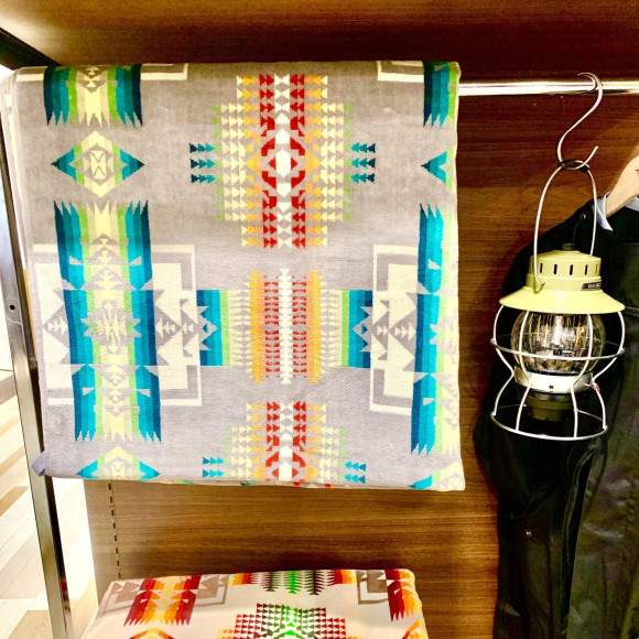 Pendletonでお部屋に彩りを