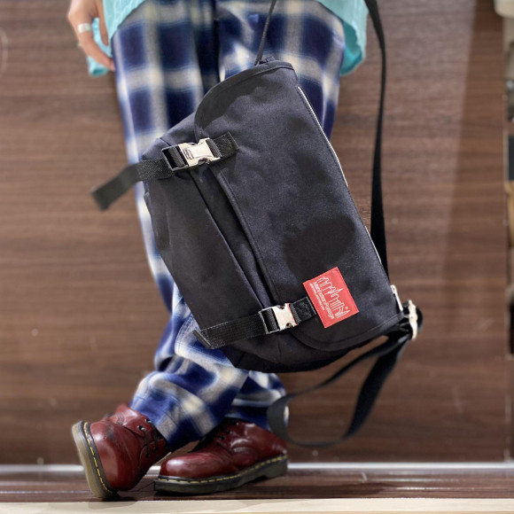 「manhattan portage」でかバッグが今の気分「コレクターズ別注」