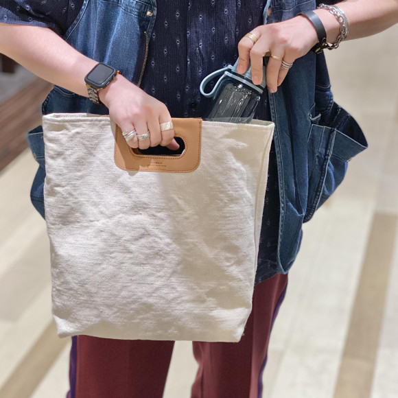 「SLOW」天然素材の組み合わせがお洒落な2wayバッグ