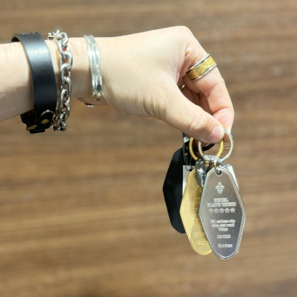 「DIARGE」渋いホテルキーがカッコいい