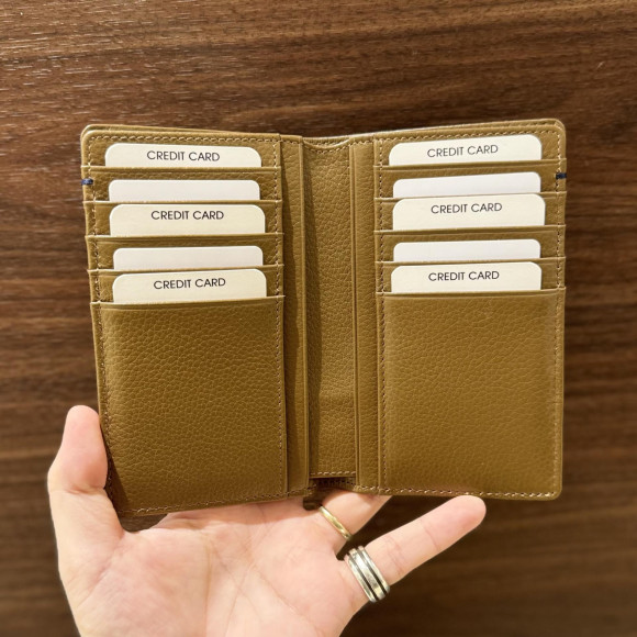「BAGGYPORT」「コンパクト財布」カード管理に最高のアイテム