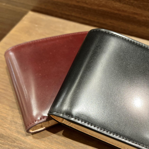 【COMPLETEWORKS】ワンランク上の財布なら、コレ！