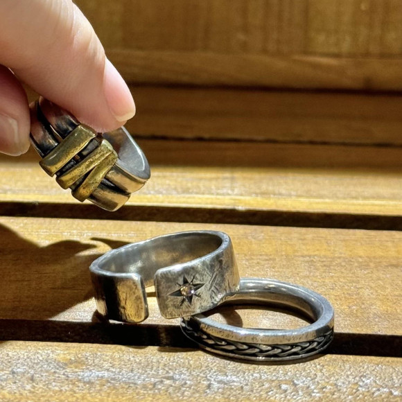 「Edda」「シルバーリング」存在感のあるアクセサリー