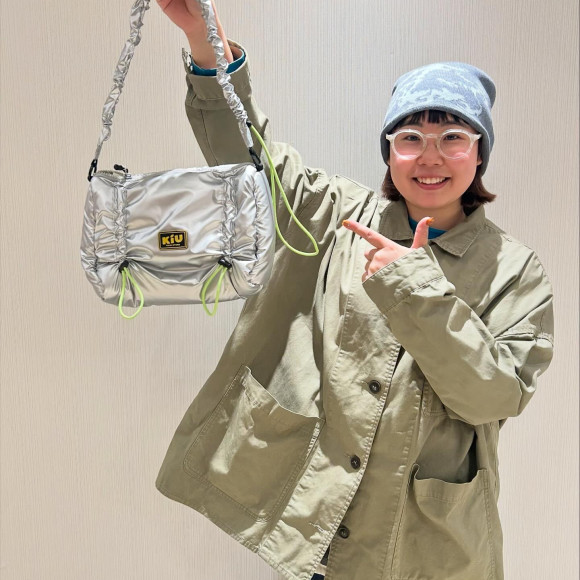 トレンド感と機能性を兼ね備えたオシャレハンドバッグ！