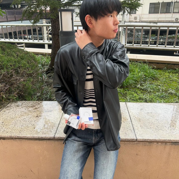 落ち着いたウッディな香りで雰囲気アップ！