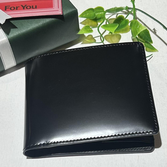 シンプルイズベスト おすすめ2つ折り財布