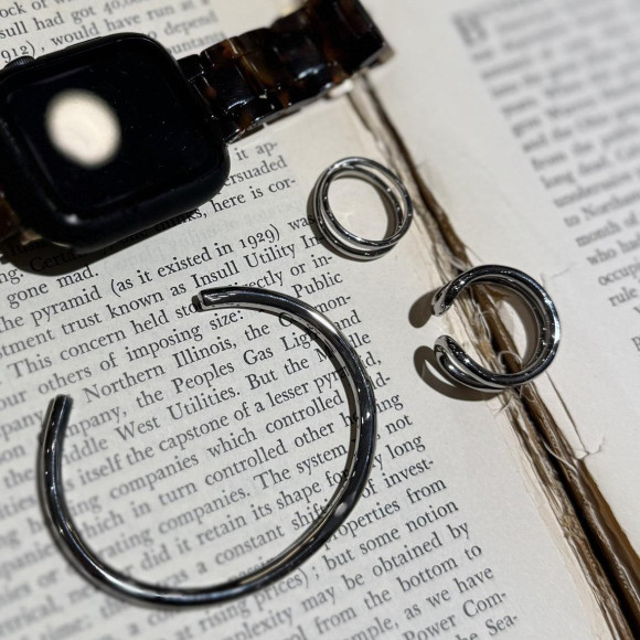 【steelgenic】程よく主張してくれる大人っぽいアクセサリー