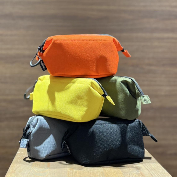 【nahe/ネーエ】スタッフおすすめ！新生活に使えるガジェットポーチ！