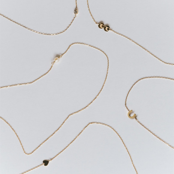 【va vendome aoyama】ビューティーマークネックレス