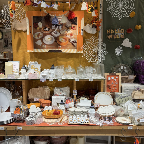 ハロウィン商品販売中です！