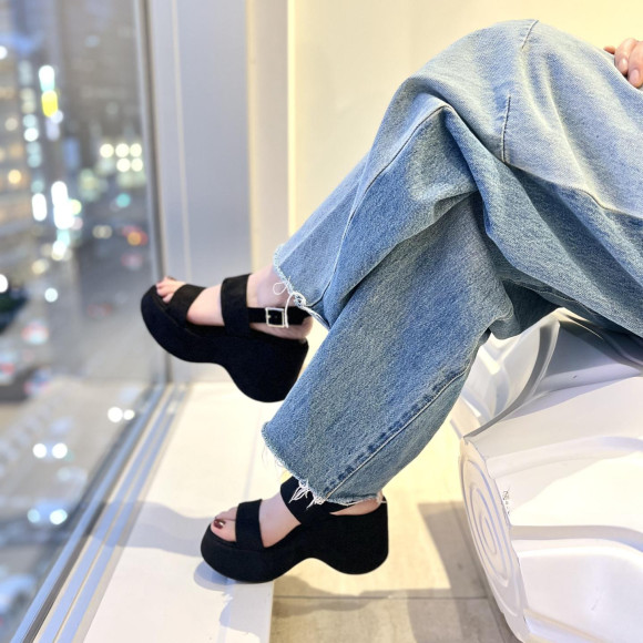 Wストラップ厚底ウェッジソールサンダル