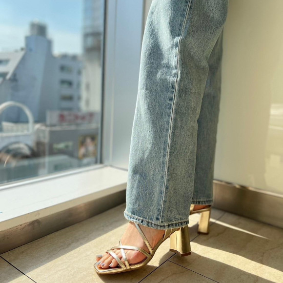 ナローコードクロスストラップヒールサンダル