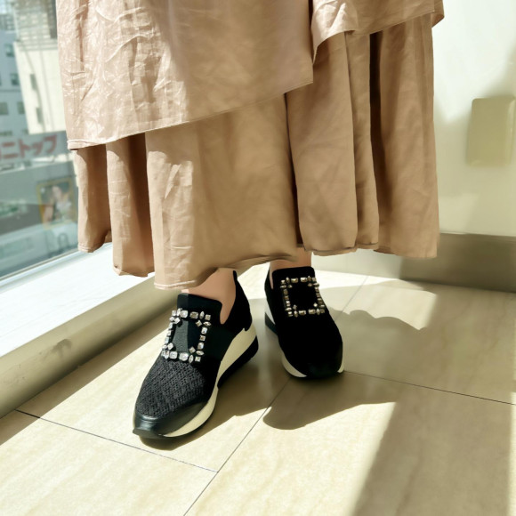 ビジュウ付きスニーカー♪