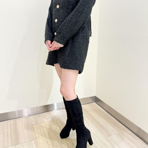 รองเท้าบูทที่ส้นเท้าการส่งเสียงอึกทึกครึกโครมยาว♪ 