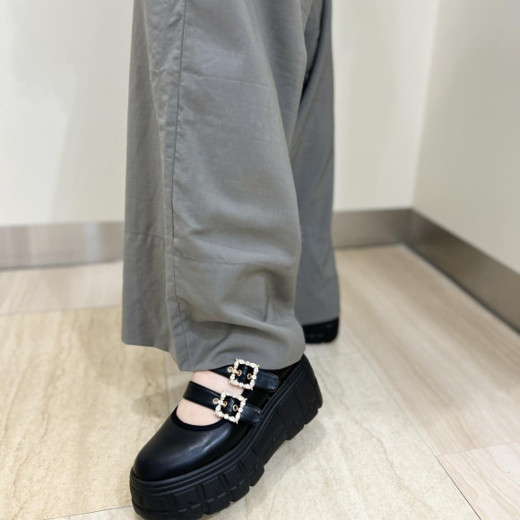 ビジュー厚底シューズ