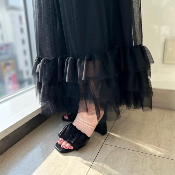 รองเท้าแตะการเป็นที่นิยมอย่างมากปรากฏขึ้นใหม่ปีที่แล้ว!