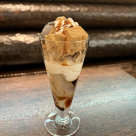 大きなわらび餅がのってます!