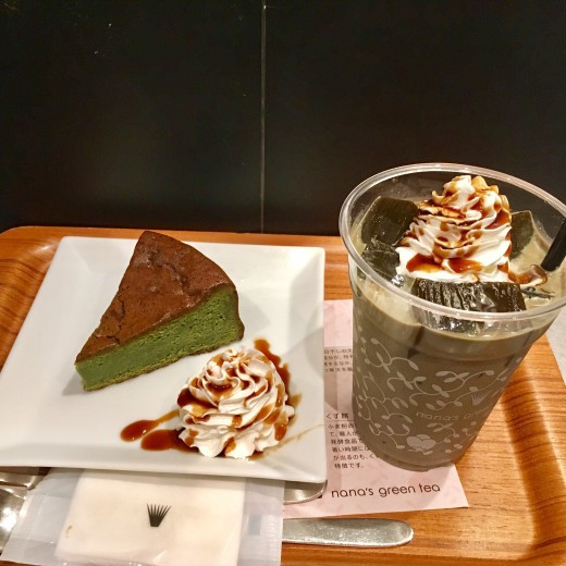 抹茶ガトーショコラとほうじ茶ゼリーラテ♪
