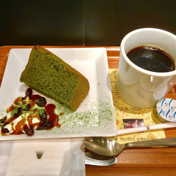 抹茶シフォンケーキとコーヒーセット♪
