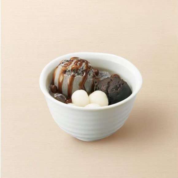 黒胡麻クリームあんみつ