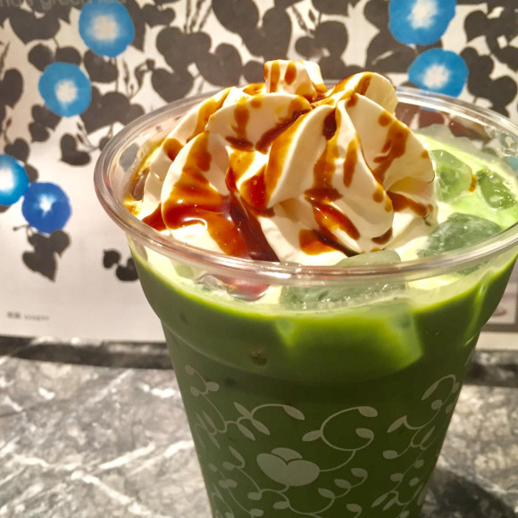 抹茶黒蜜ラテ