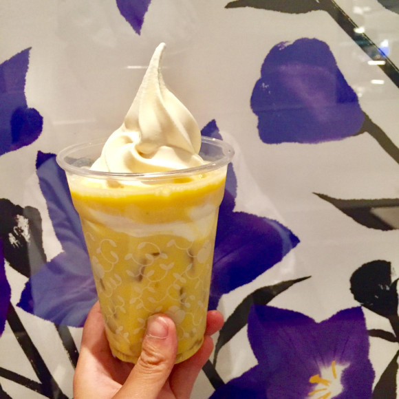 パンプキン豆乳ソフトクリームモチラテ