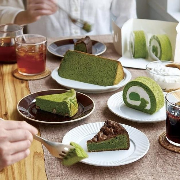 クリスマスにナナズのケーキはいかがですか？