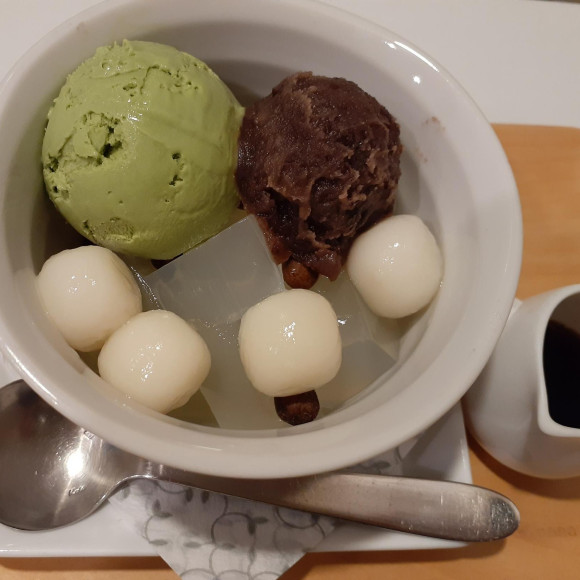 抹茶クリームあんみつ！