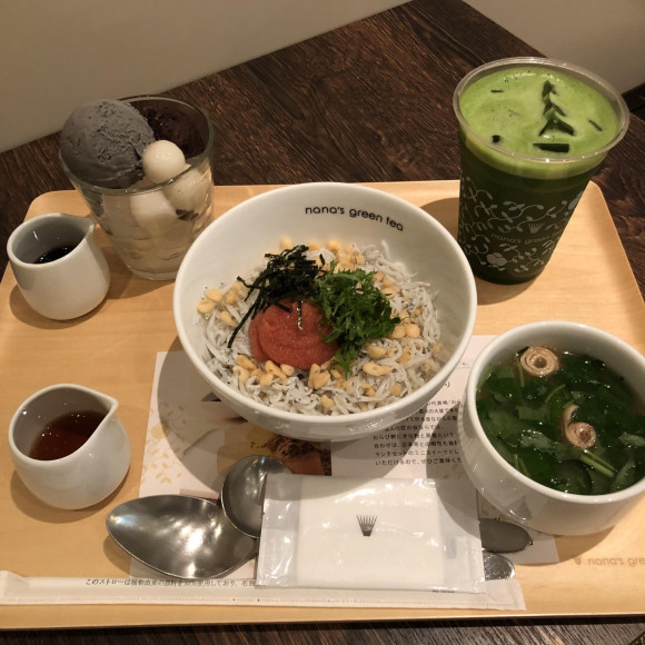 釜揚げしらすと明太子のどんぶり