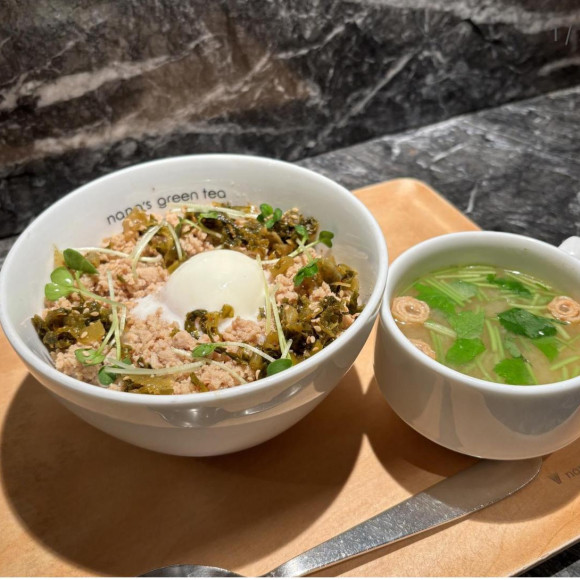 men and women of all ages Popular Meal Menu