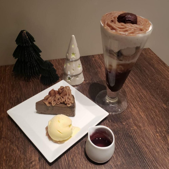 What are the holiday season sweets this year?