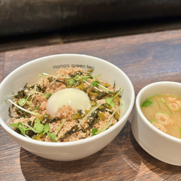 ずーっと人気のどんぶりです