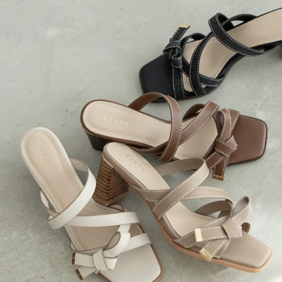 アシンメトリーリボンミュールサンダル