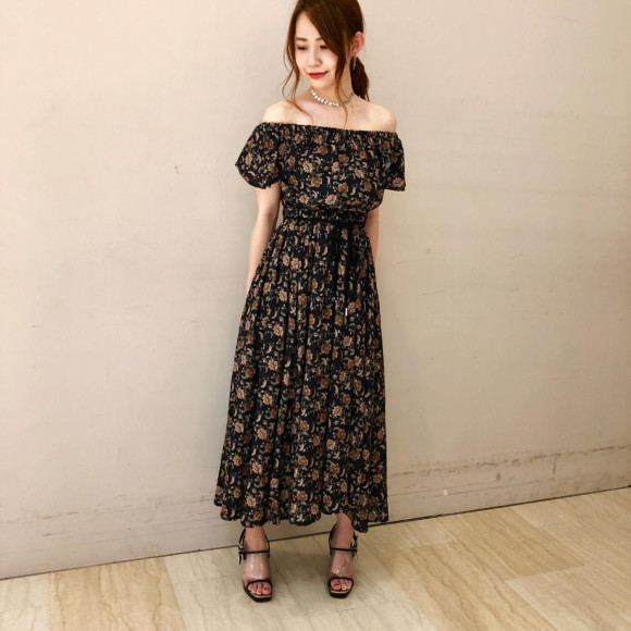 エスニック柄の夏らしく可愛いワンピース♡