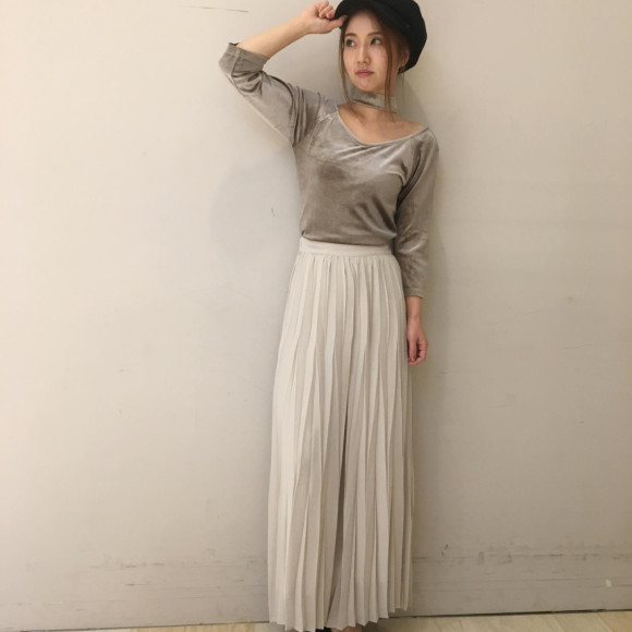 新作！ベロアチョーカーTOPS