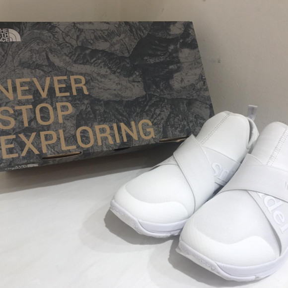 THE NORTH FACE(R)コラボスニーカー