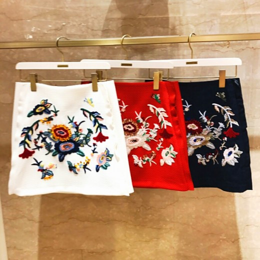 本日から一部新作が４０%OFF！！