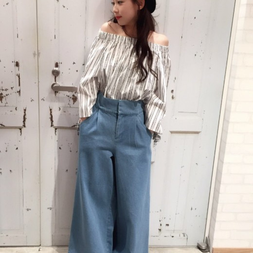 STAFF STYLE！オフショル×ワイドパンツ