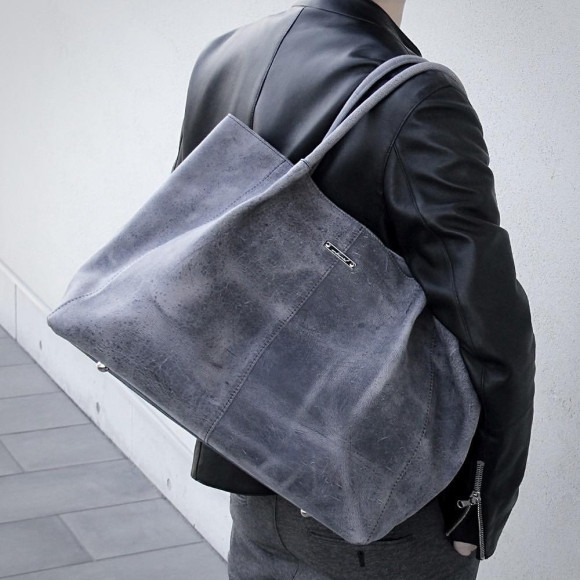 ご要望の多い大容量トートバッグ入荷しております！