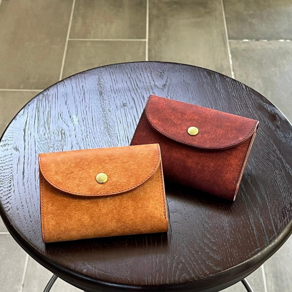 大容量ミドルウォレットのご紹介!!