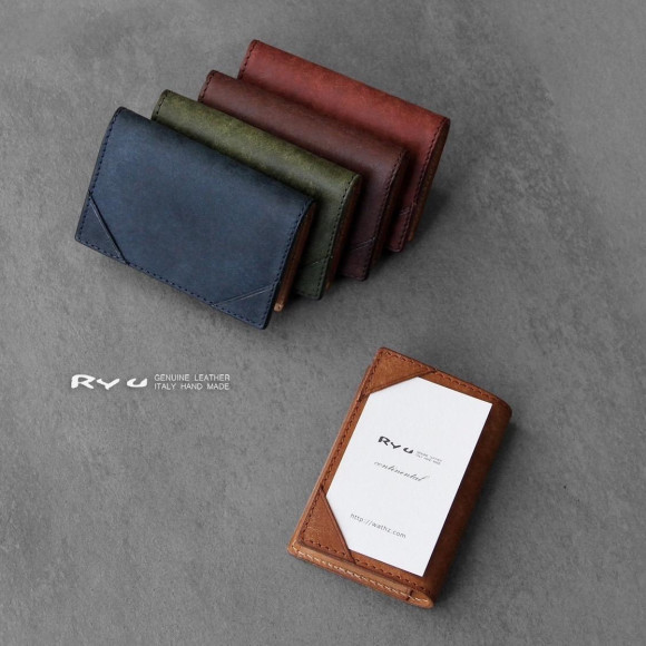 定番人気の名刺入れ入荷しております‼