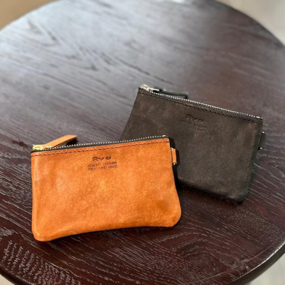 使い方は多種多様！新作のZIPコインキーケースのご紹介です！