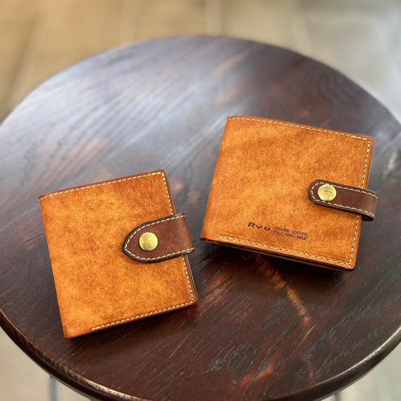 洗礼された配色が人気のウォレットをご紹介!!