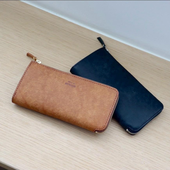 使いやすさ抜群！シンプルデザインな長財布のご紹介